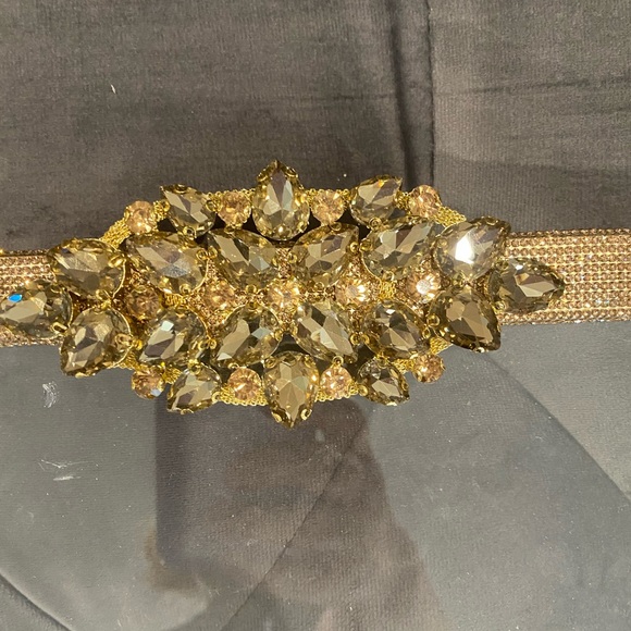 Swarovski crystal picture frame 13”x13” - Picture 8 of 9